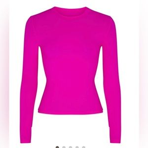 SKIMS Fits Everybody Long Sleeve in Fuschia